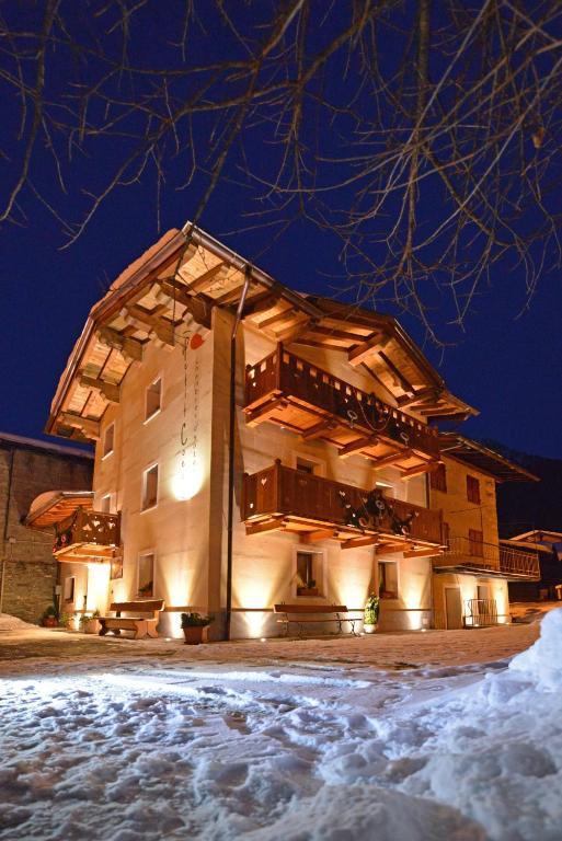 Affittacamere Petit Coeur Champoluc Εξωτερικό φωτογραφία